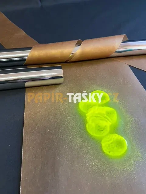 GAČOVANÝ BALÍCÍ PAPÍR – HNĚDÝ